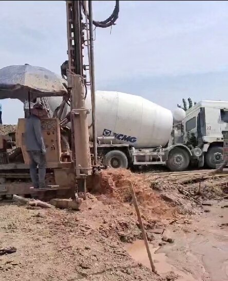 合肥岩石井施工